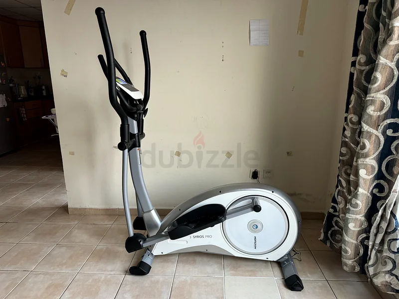 Horizon Fitness Elliptical Trainer Syros Pro63198150600194113