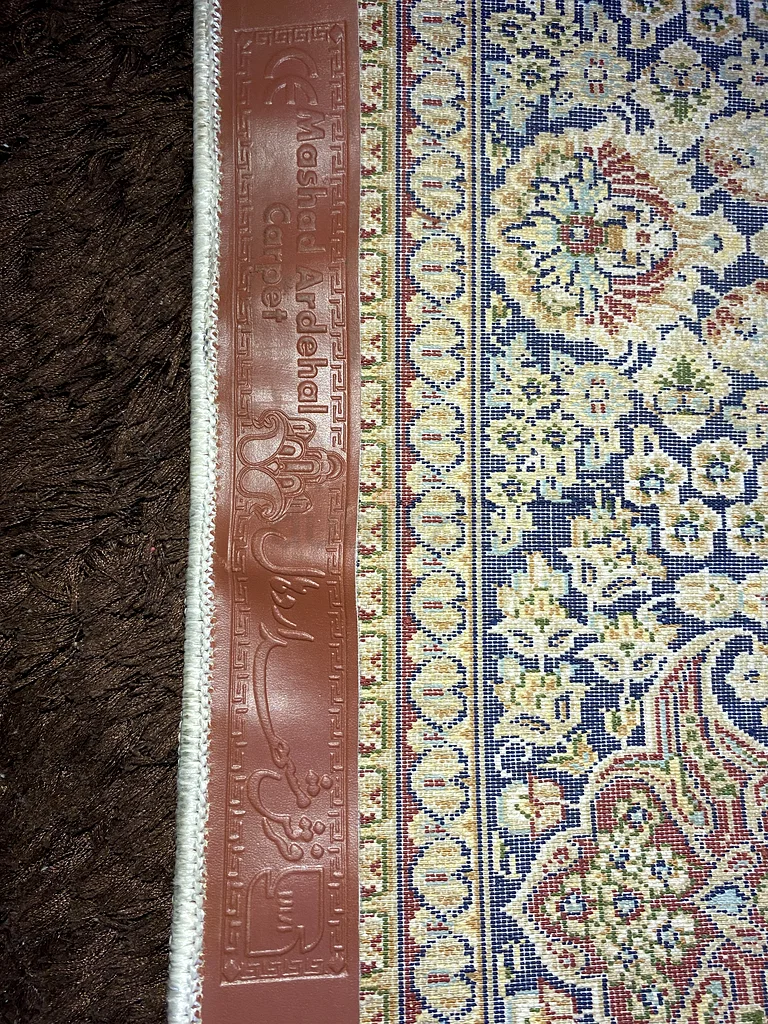 Elegant Persian-Style Area Rug for Sale63209838807937111