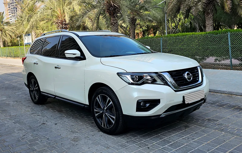 NISSAN PATHFINDER SV 4X4 # 2020 GCC # WELL MAINTAINED CAR FOR SALE63148166098945111
