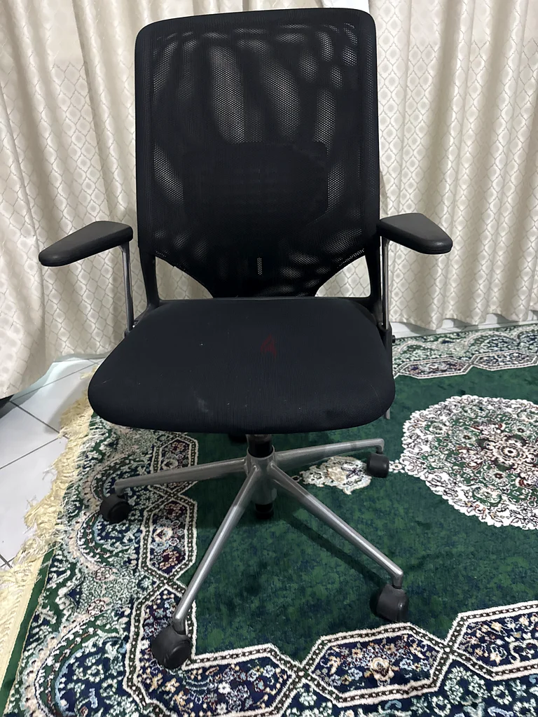 Wooden Study Table with Drawer and Chair (1 person)632198270574101126
