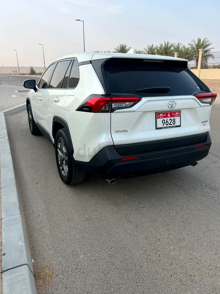 Abu Dhabi63137337602946111