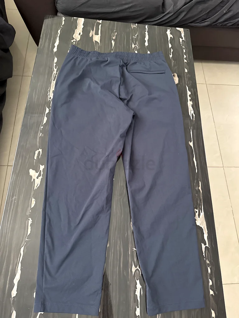 بنطال أونيكو أيريزم أزرق داكن (لم يُلبس قط)63237617047683111