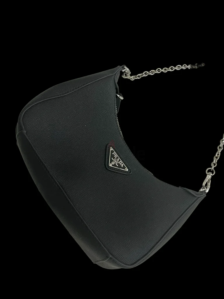 حقيبة يد صغيرة مستعملة للنساء من Prada إعادة الإصدار63238104590595111