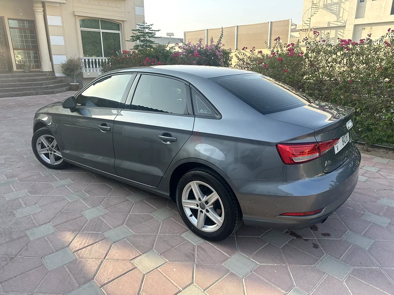أودي A3 نظيفة، وأميال قليلة، وسجل صيانة كامل63225312619011113