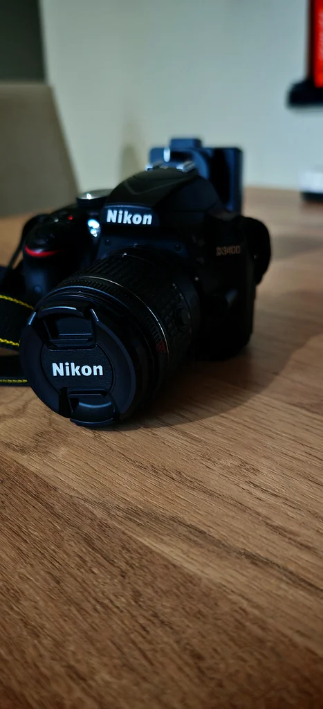 Capture Your Moments with the Nikon D3400 DSLR Camera!63172679119106112