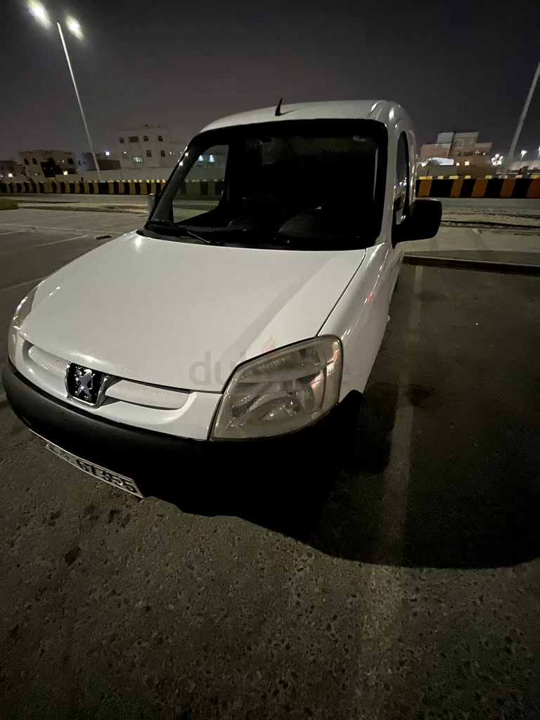 A mobile car washing service for sale, brand new Peugeot Partner with warranty.63154166314883113