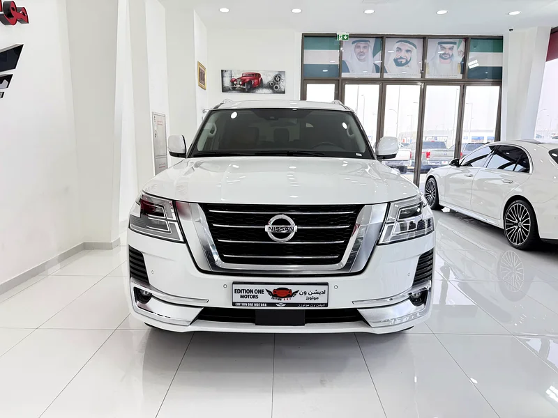 Nissan patrol LE Titanium V8 202163175701642113111