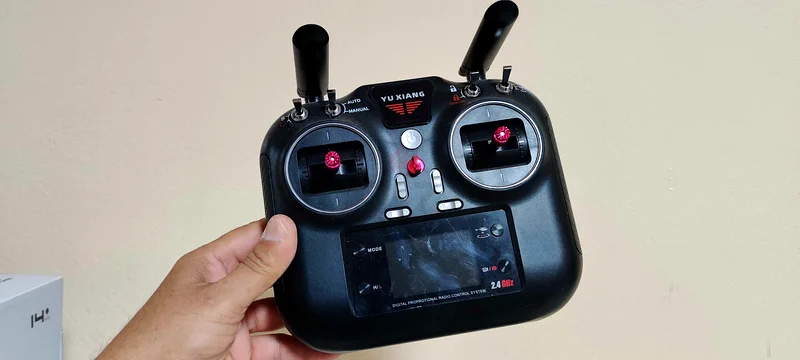 Yuxiang F06 EC135 Brushless Direct Drive RC Helicopter for Beginner RTF Combo63228314328578114