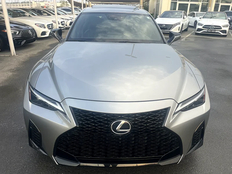 Is 350 FSport In excellent condition63227250932354114