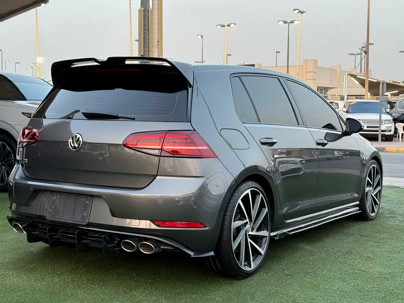Golf R 2019 Turbo 4Motion Full Option – Sporty Performance in Excellent Condition63150944266114113