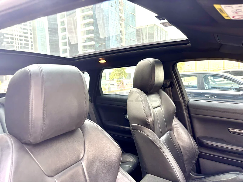 Range Rover Evoque 2017 – Full Option | GCC | Excellent Condition | agency service history63159713659779114
