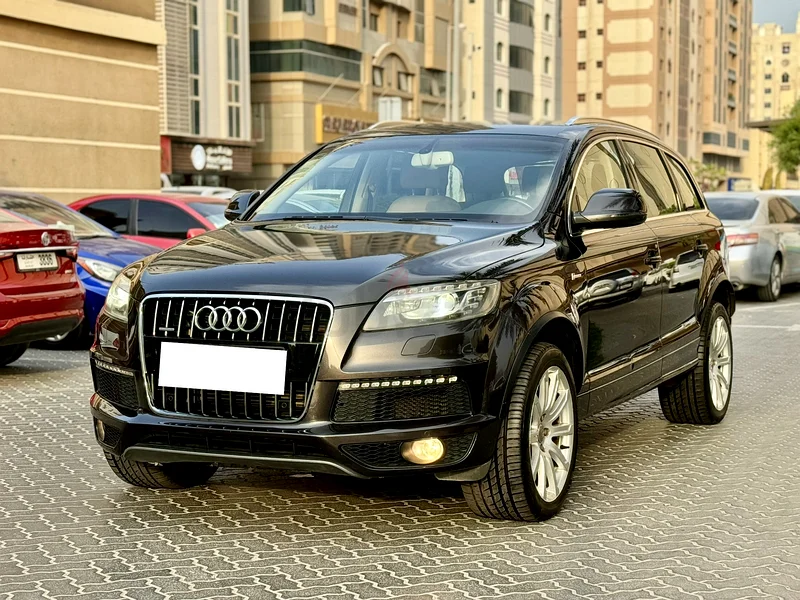 GCC specs Audi Q7 3.0 V6 S line full option in perfect condition63149116043523114