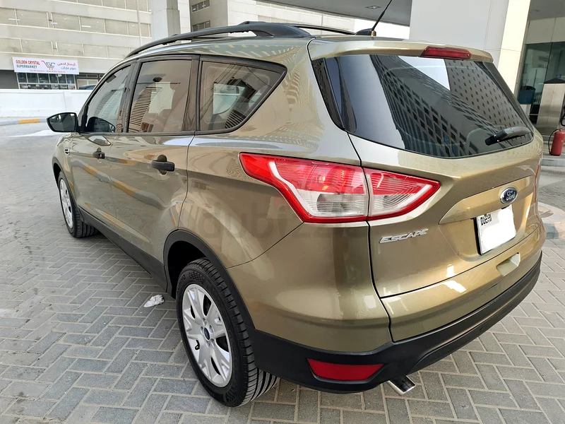 FORD ESCAPE FIRST OWNER LADY USE 201463140194365315113