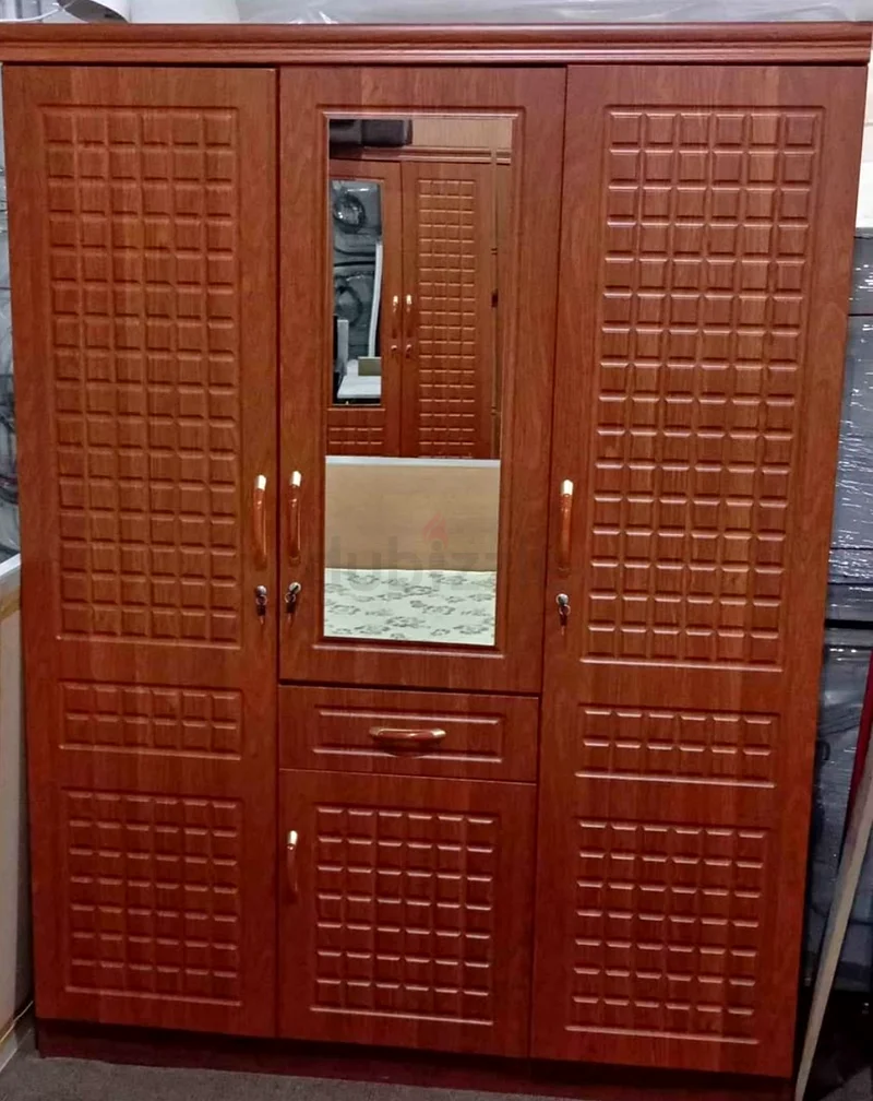 Stylish and Spacious Wardrobe for Sale63217324454145110