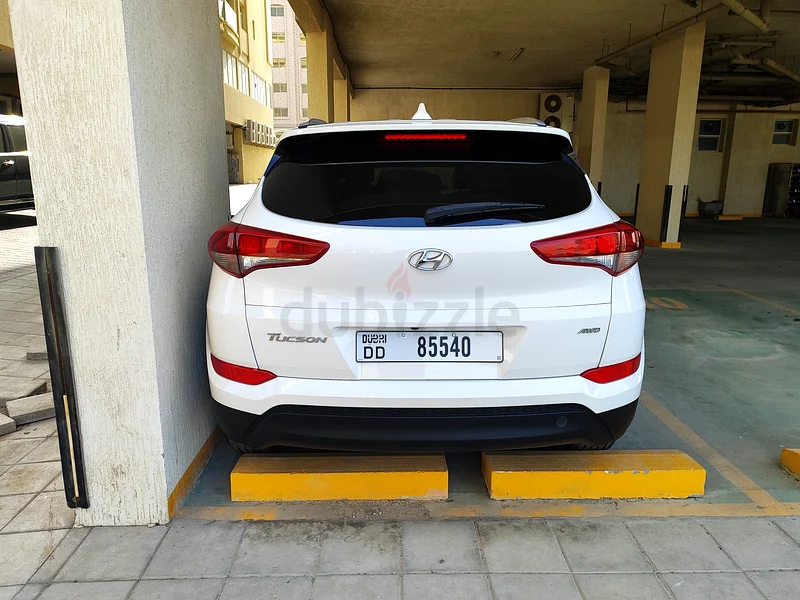 Well Maintained Hyundai Tucson AWD for sale at AED 36,800 only63172654393090114