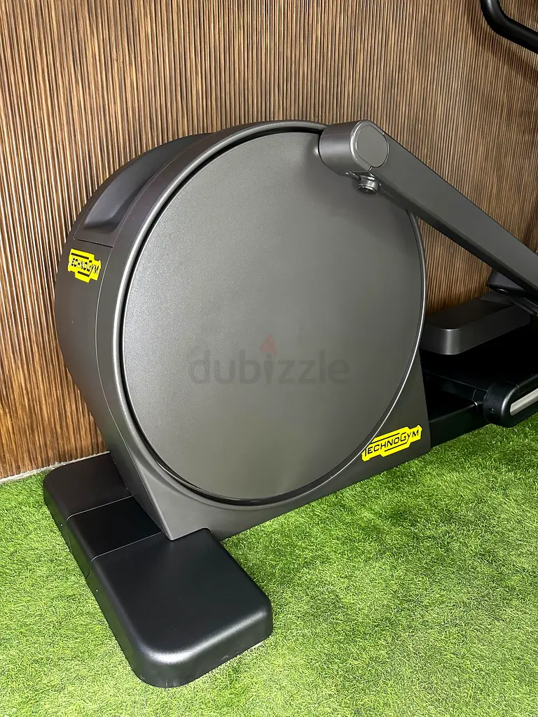 TECHNOGYM EXCITE LIVE SYNCHRO AR LIVE 16 P63252951243011115