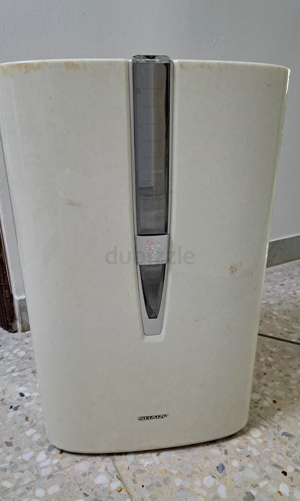 Essential Mini Dehumidifier - Compact  Efficient!63248757564161110