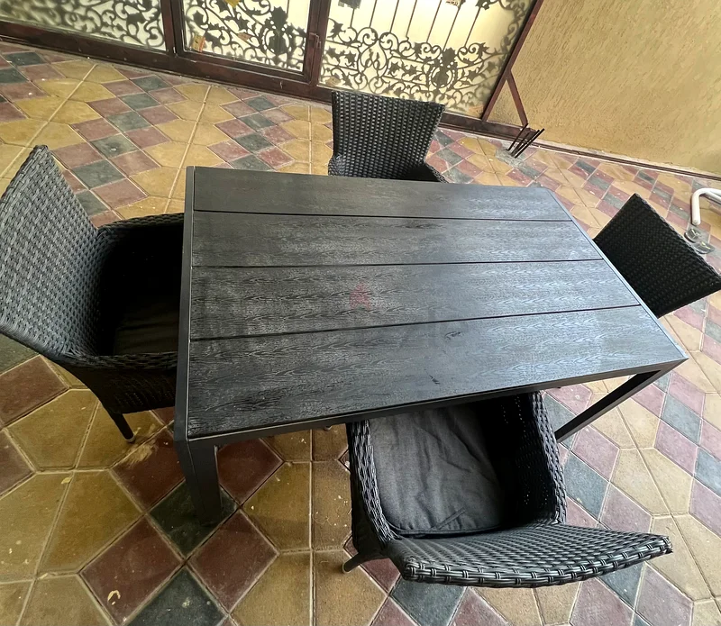 طاولة طعام خارجية63190123740929114