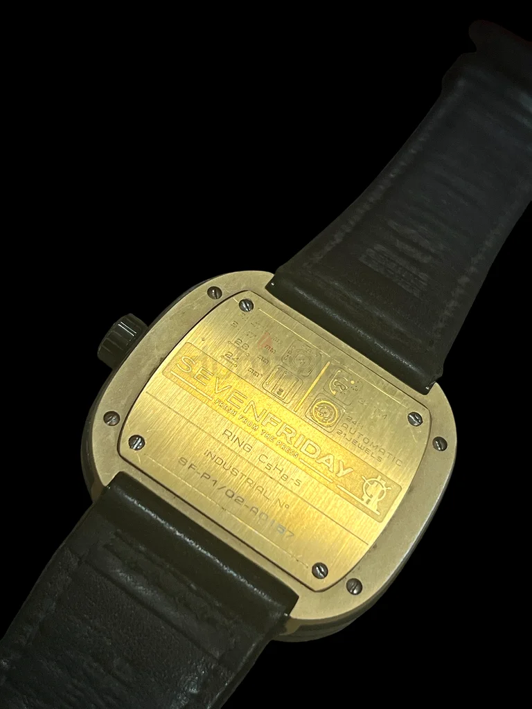 Seven Friday watch automatic slightly used63231190673538112