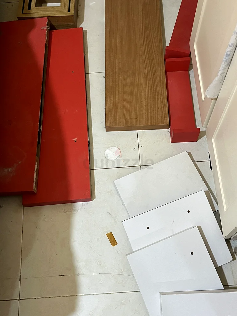 رفوف حائطية للبيع63177126377218112