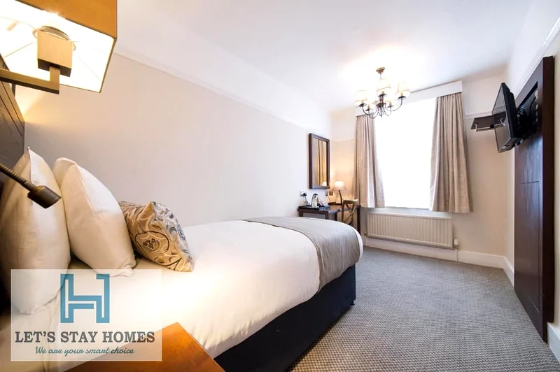 Hot Deal I Furnished I Kitchen | Monthly Payment I Near Metro | Wi-Fi | Weekly Housekeeping I All Bills Paid63169920624129111