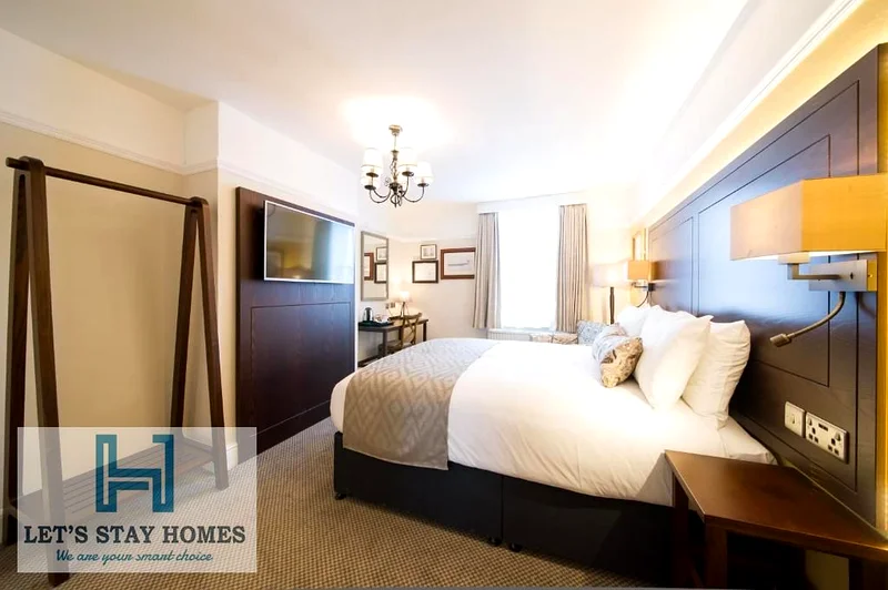 Hot Deal I Furnished I Kitchen | Monthly Payment I Near Metro | Wi-Fi | Weekly Housekeeping I All Bills Paid63169920624129114