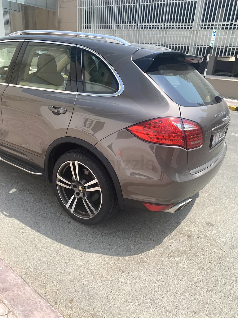 Clean and Low Mileage Cayenne for Sale!63168968526721111