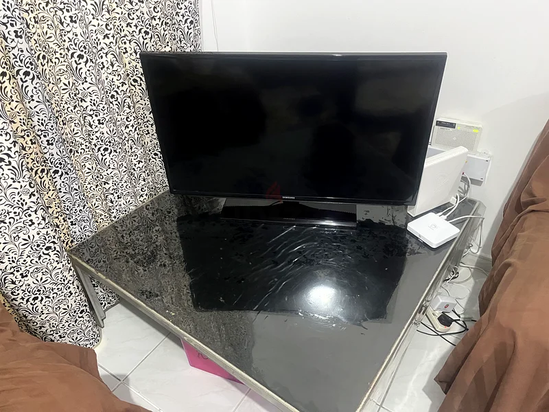 samsung tv for sale (urgent)63167575352193111