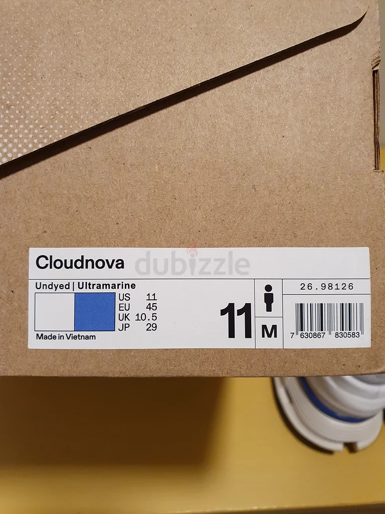 أحذية ركض جديدة من On Cloud مع علبة أصلية63237111746433114
