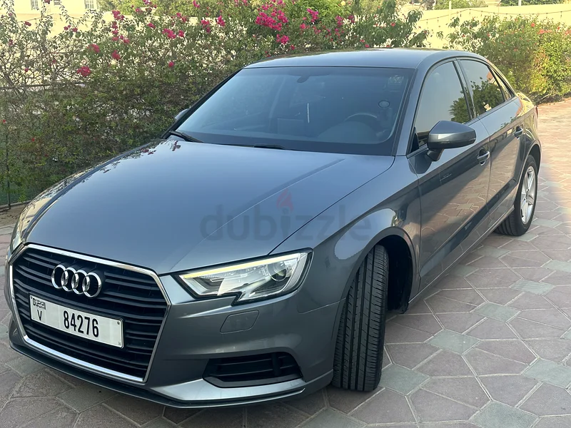 أودي A3 نظيفة، وأميال قليلة، وسجل صيانة كامل63225312619011114