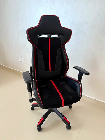 Stylish Gaming Chair for Ultimate Comfort - كرسي ألعاب أنيق لتوفير أقصى درجات الراحة