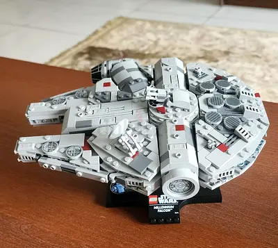 Lego Millennium Falcon 75375 (Built)