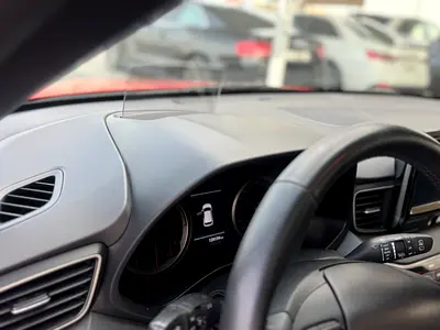 صورة 7 لـ 2019 Hyundai VELOSTER