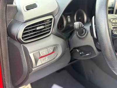 صورة 10 لـ 2019 Hyundai VELOSTER