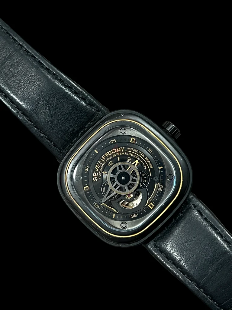 Seven Friday watch automatic slightly used63231190673538111