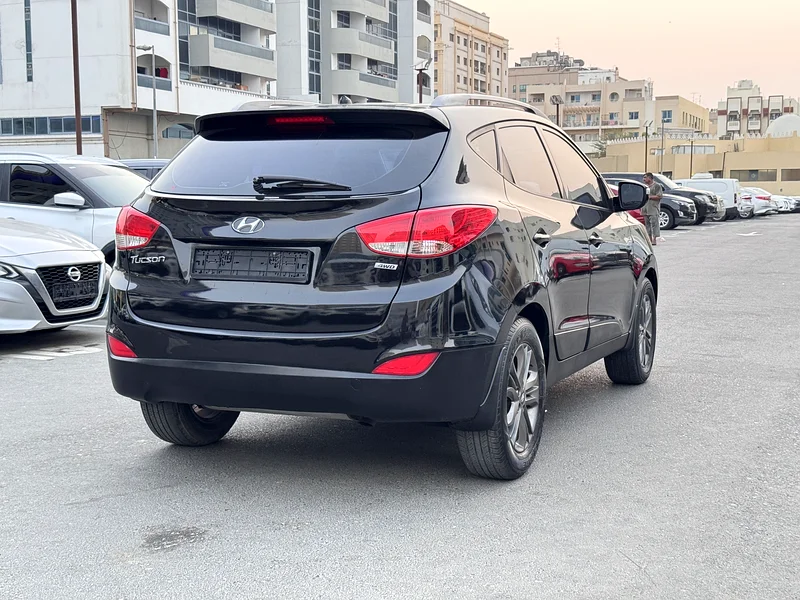 HYUNDAI TUCSON 2015 GCC SPEC, ACCIDENT FREE ,FULLY AUTOMATIC , 2 YEAR LOAN ALSO POSSIBLE63233102681601114