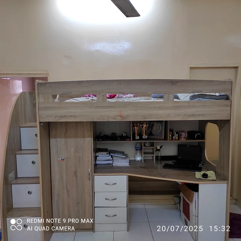 Stylish and Functional Study Loft Bed with Desk and Storage63218811933314119