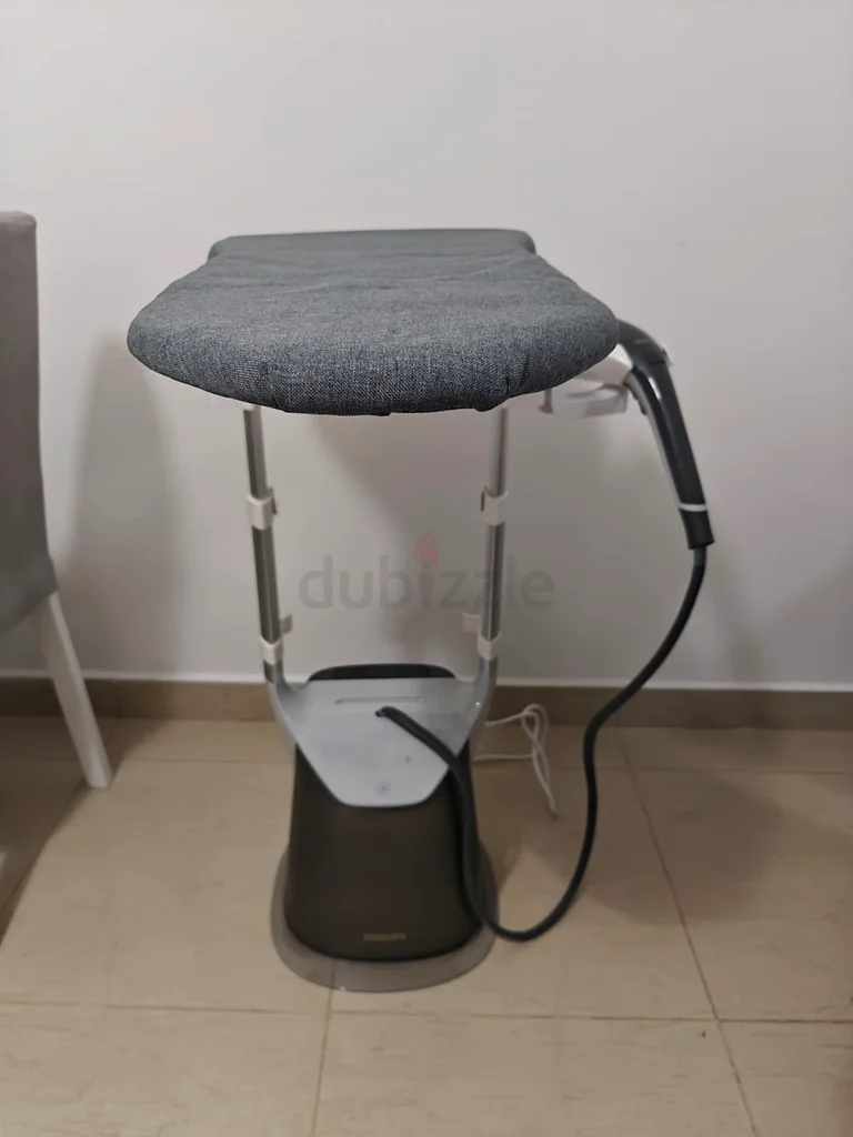 مكواة فيليبس سلسلة 8000 - جديدة (علبة مفتوحة)63255003698051113