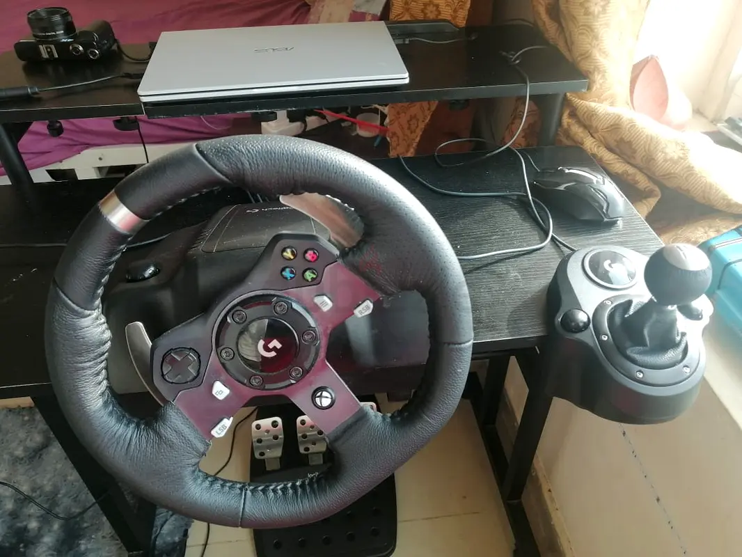 Logitech G920 + Shifter + Adjustable Table