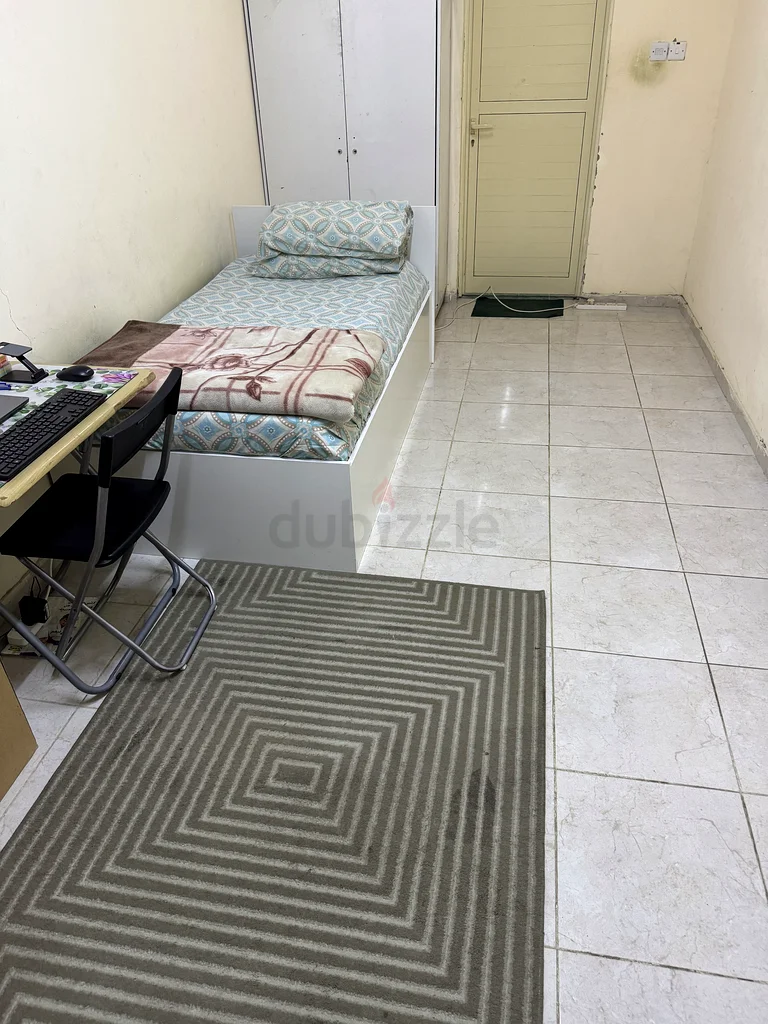 Bed Space Available633129741999371128