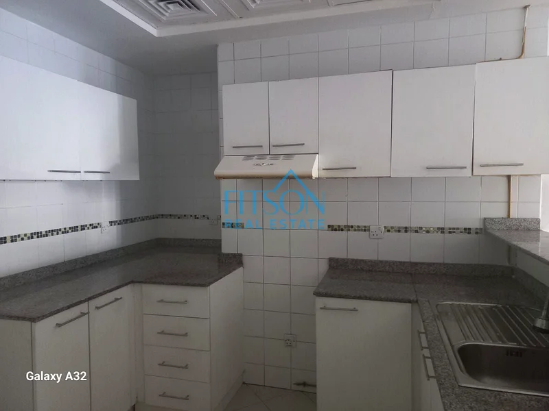 تصميم كبير | بالقرب من خليج الأعمال | موقع متميز63293454478339112