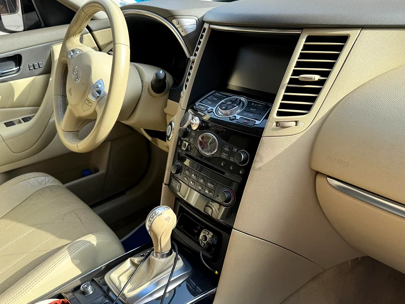 إنفيني QX70 2016 | دول مجلس التعاون الخليجي | خيار كامل | 3.7 لتر V6 | حالة ممتازة63135492719619114