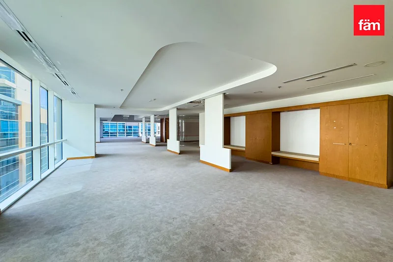 Excellent Location | Vacant Office | High ROI63827054344322113