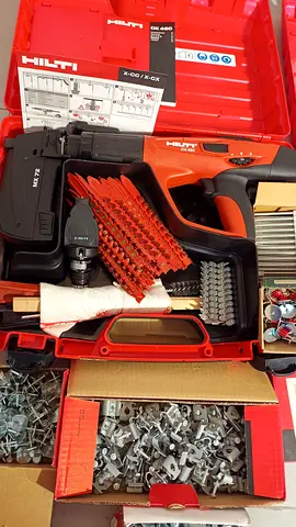 HILTI POWDER-ACTUATED FASTENING GUN