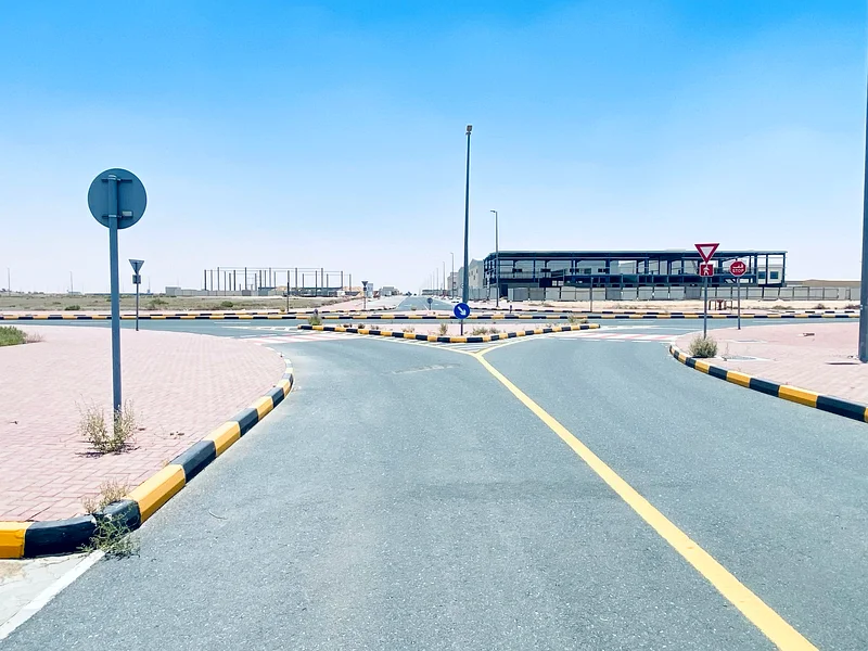 مستودع (G + M) للبيع | ملكية حرة لجميع الجنسيات | مدينة القصيمية، الشارقة63821450597251110