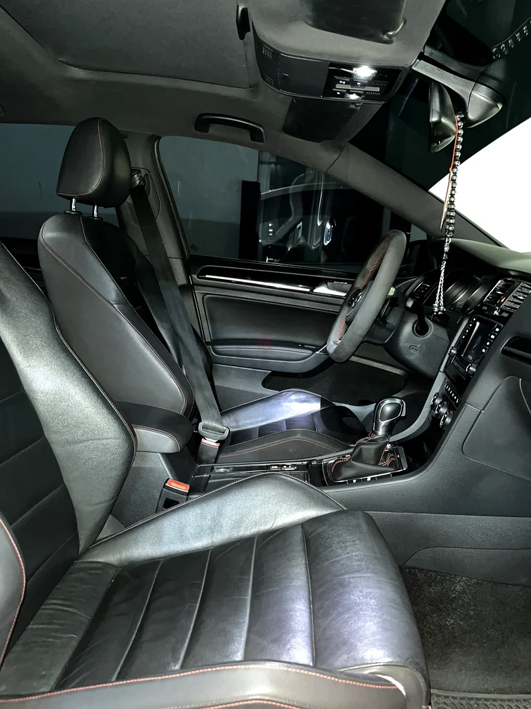 Volkswagen GTI Full Options63151400054274113