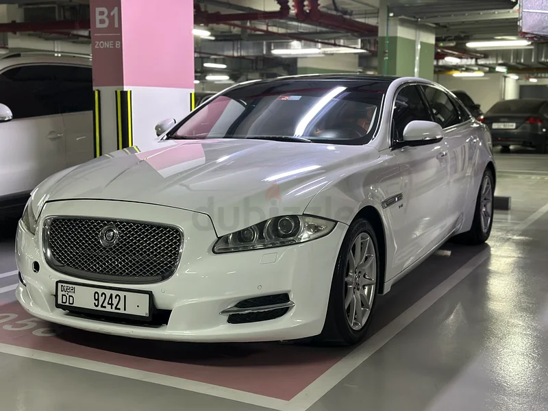 Jaguar XJ L Luxury (SWB) 2013 Model GCC specifications63221824636674117