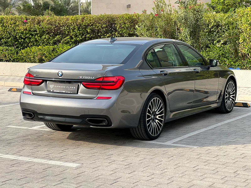 BMW 740Li --Zero Accident63176167980034114