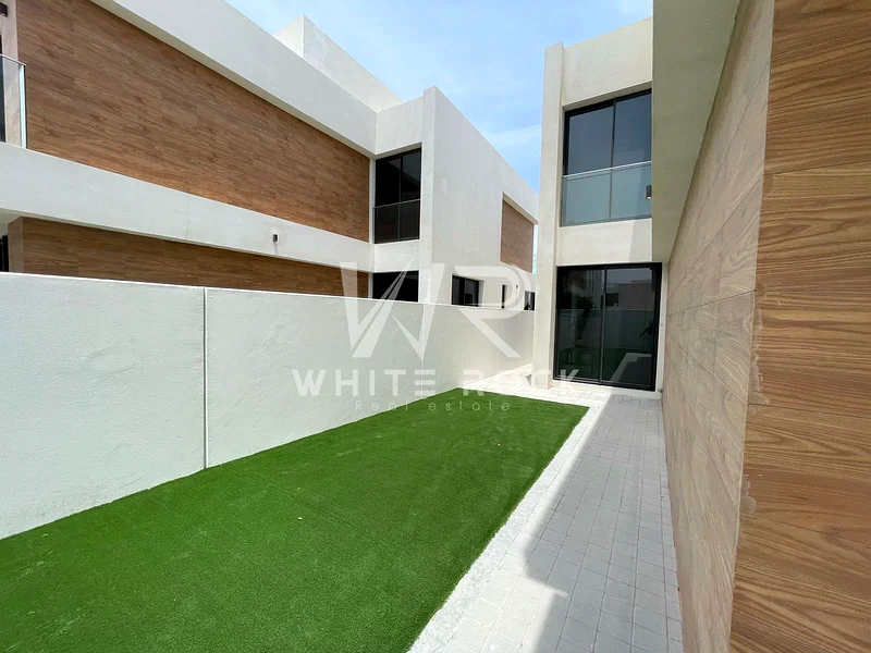 فيلا مُحسّنة حصرية | مؤثثة بالكامل632472336919071124