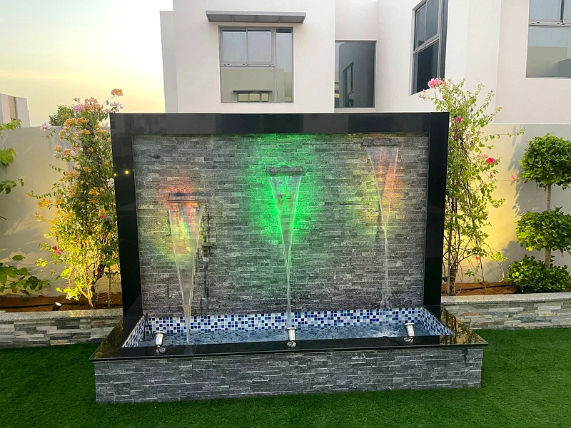 نافورة ماء خارجية مذهلة مع أضواء LED63220322031619110